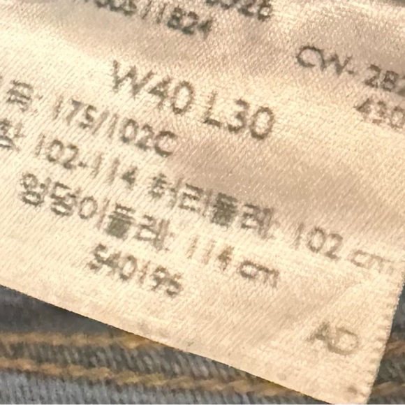 Men’s Levi’s Athletic Taper Fit Jeans Size 40 x 30 - Picture 5 of 5